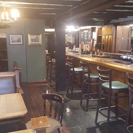 Whyte Harte Hotel Redhill  Extérieur photo
