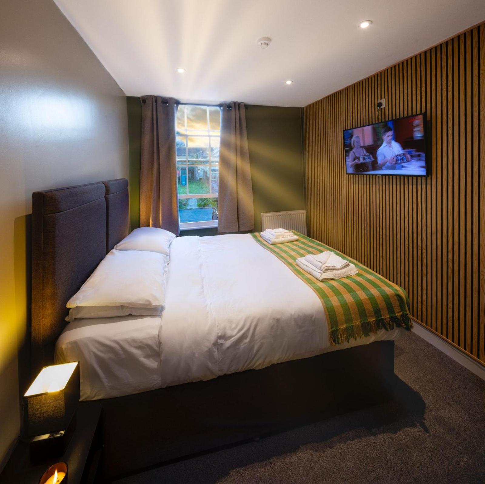 Whyte Harte Hotel Redhill  Extérieur photo