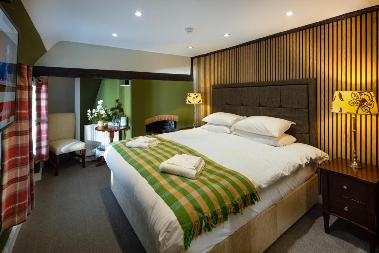 Whyte Harte Hotel Redhill  Extérieur photo