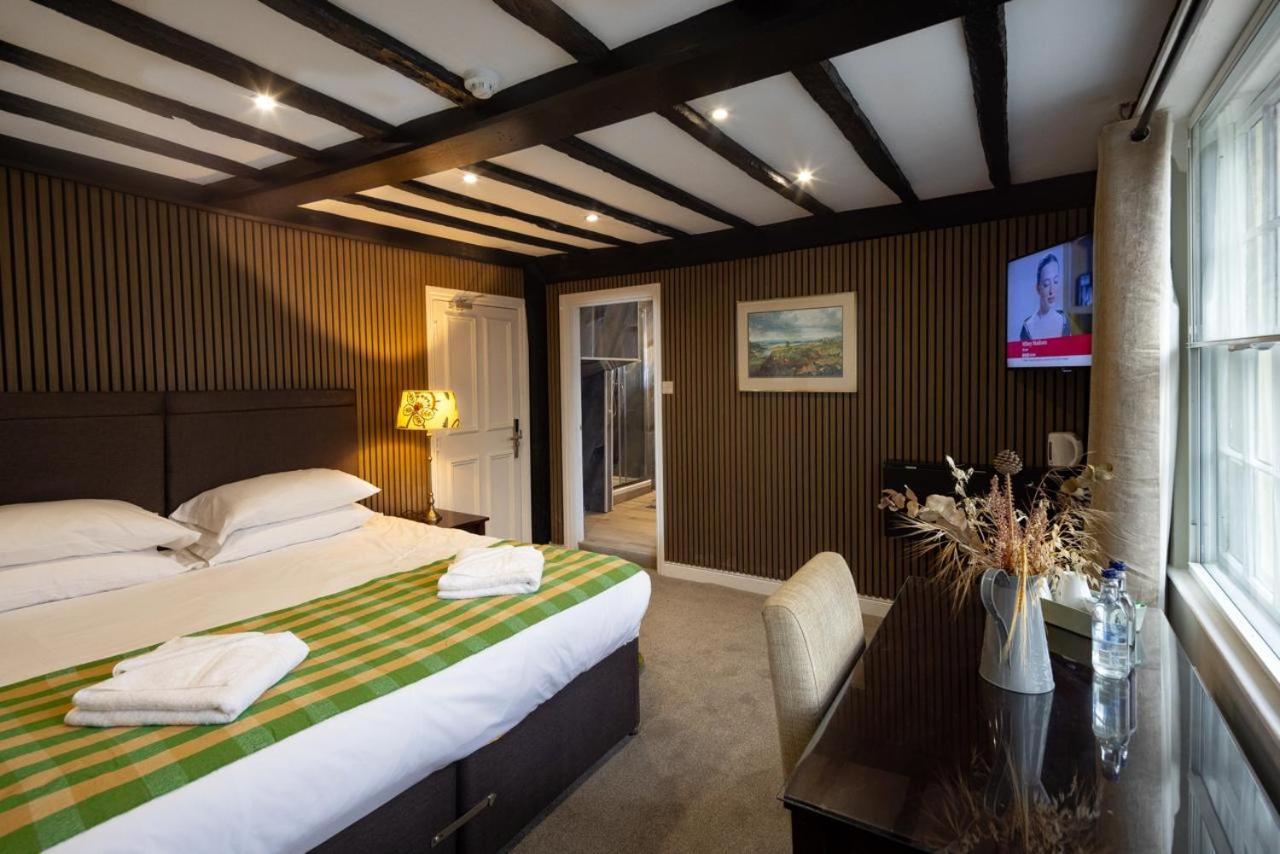 Whyte Harte Hotel Redhill  Extérieur photo