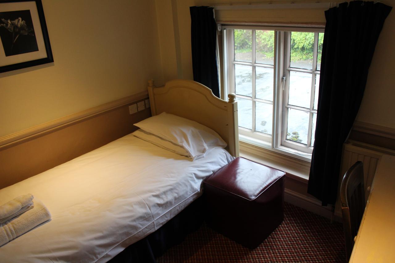 Whyte Harte Hotel Redhill  Extérieur photo