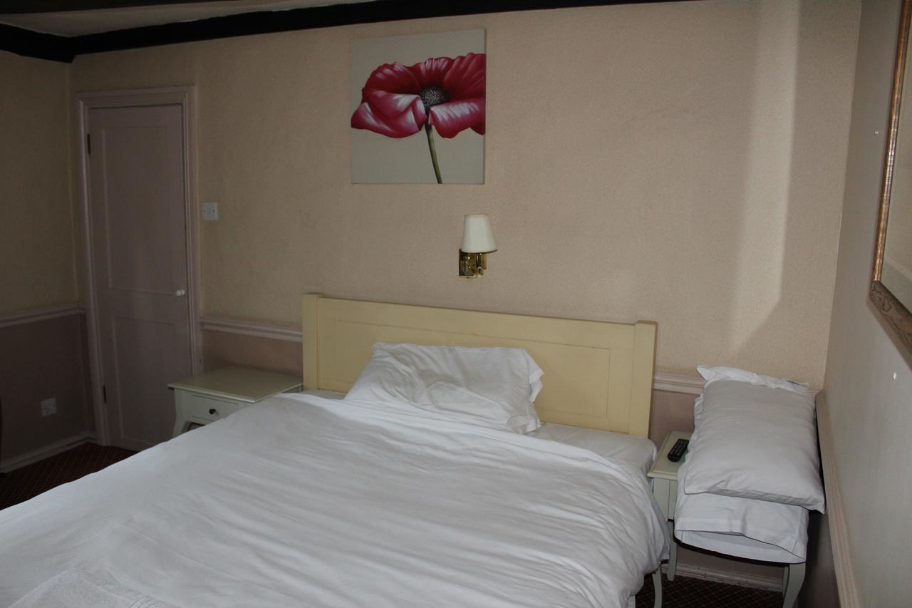 Whyte Harte Hotel Redhill  Extérieur photo