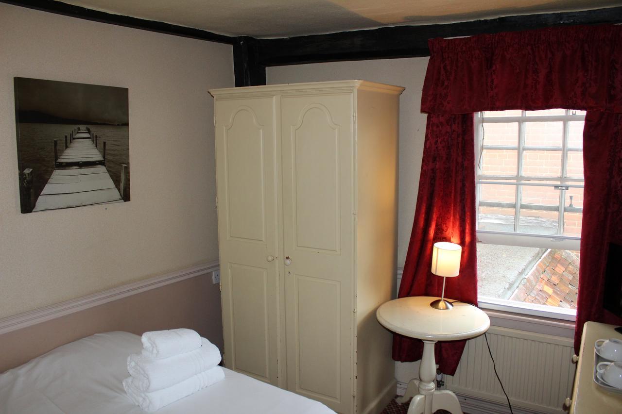 Whyte Harte Hotel Redhill  Extérieur photo