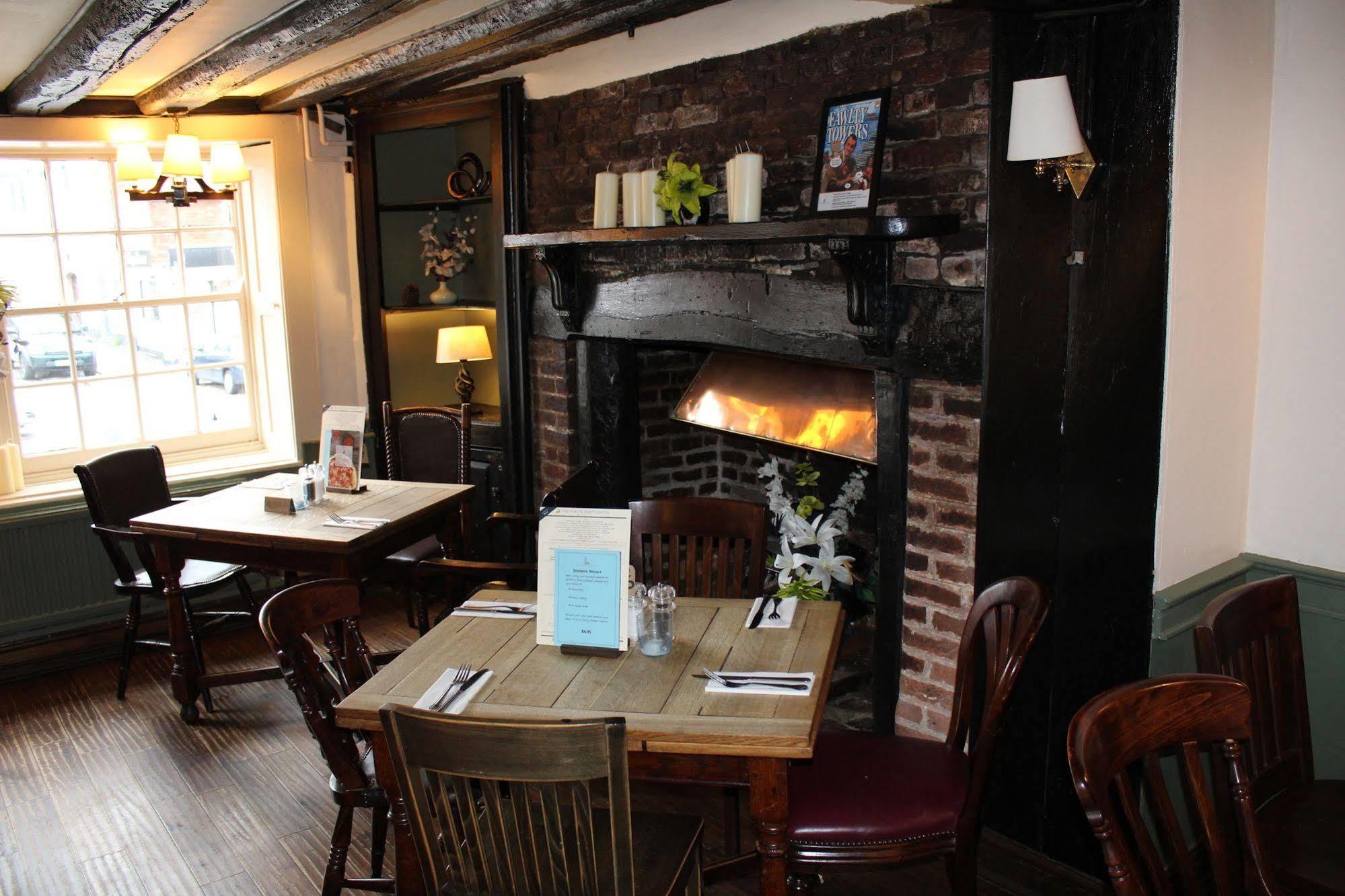 Whyte Harte Hotel Redhill  Extérieur photo